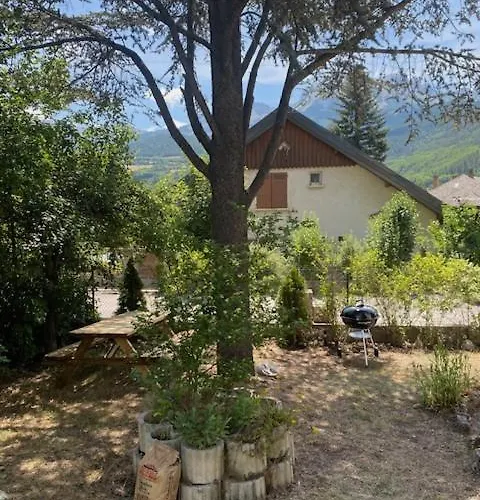 Meyronnes 3 Vue Degagée Montagnes Appartamento *